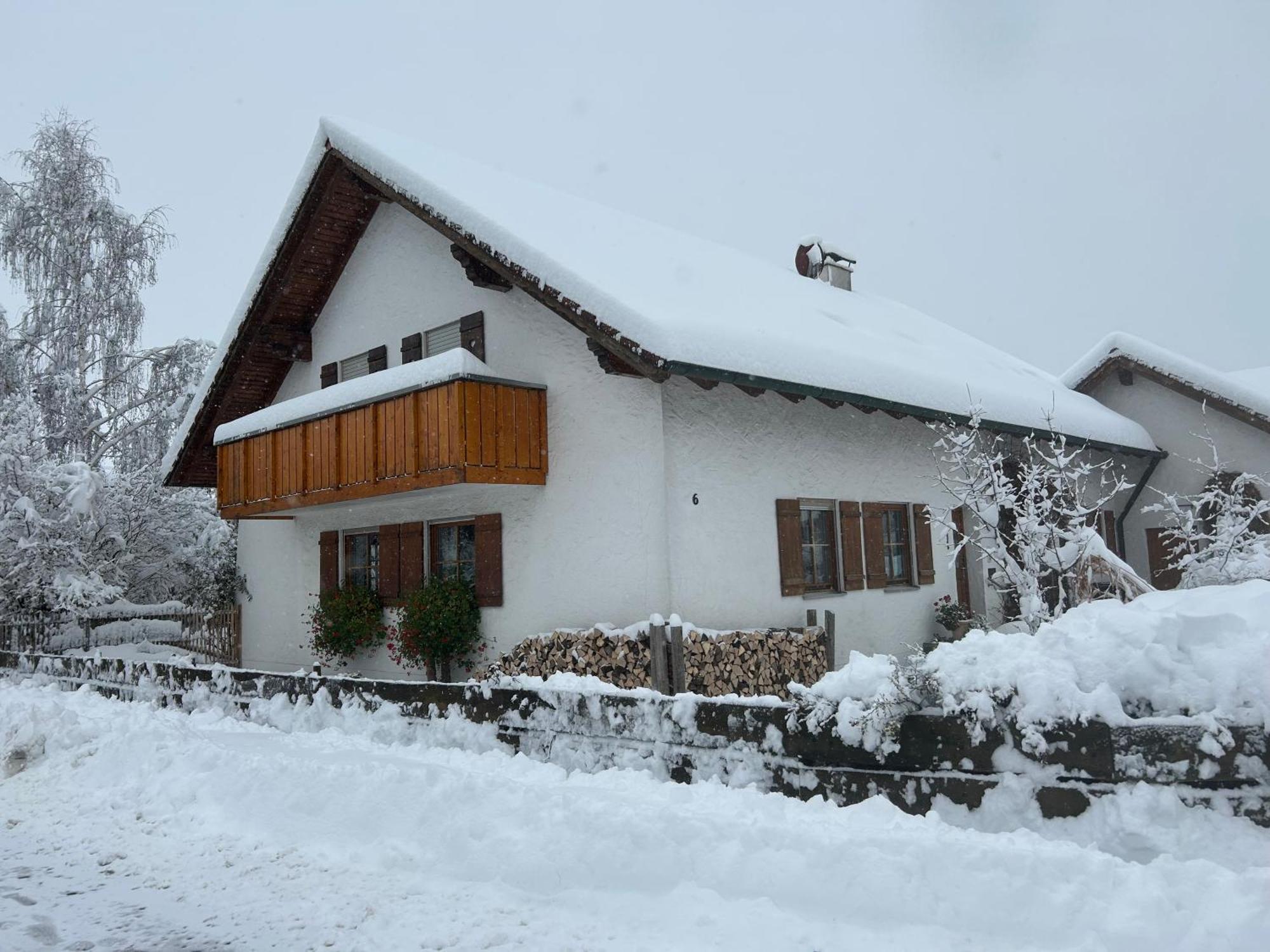 Guggi'S Alm Apartamento Dirlewang Exterior foto
